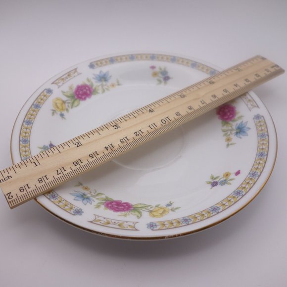 Liling Fine China Yung Shen Tea Cup and Saucer - Picture 8 of 12